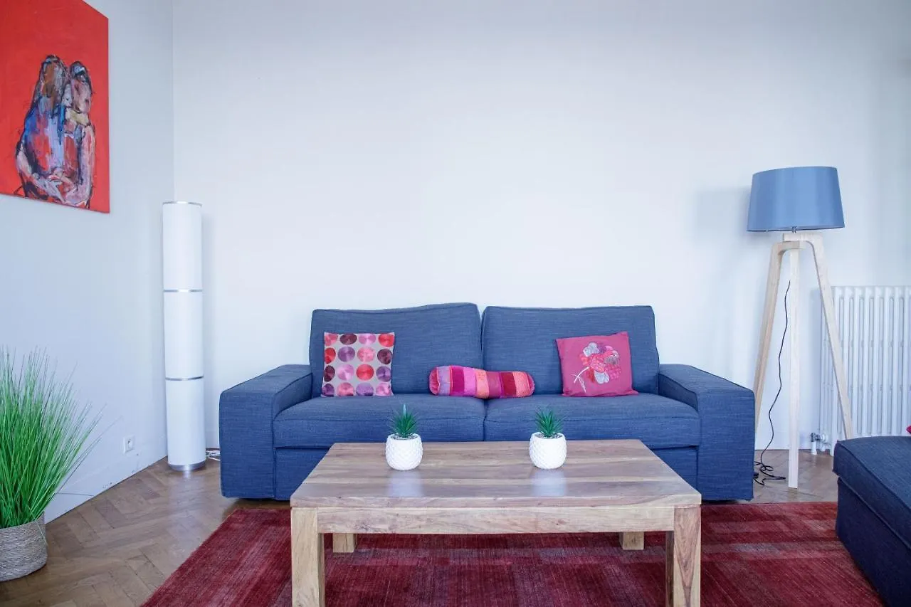 Apartament Bel Appartement Face A La Mer Pres Du Centre - Le Voilier By Halldis Cannes