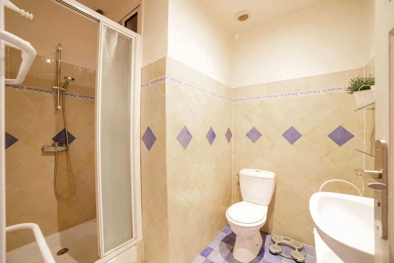 Bel Appartement Face A La Mer Pres Du Centre - Le Voilier By Halldis Cannes Apartment