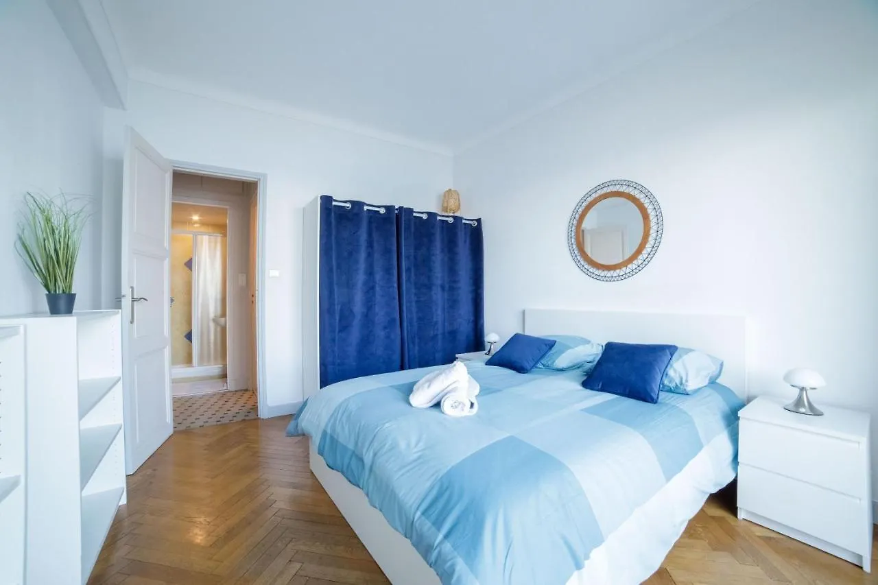 Bel Appartement Face A La Mer Pres Du Centre - Le Voilier By Halldis Cannes 0*,  France